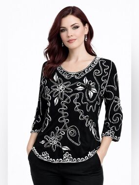 Lauren Michelle Embroidered Top Black White Artsy Boho Y2K Indie Chic